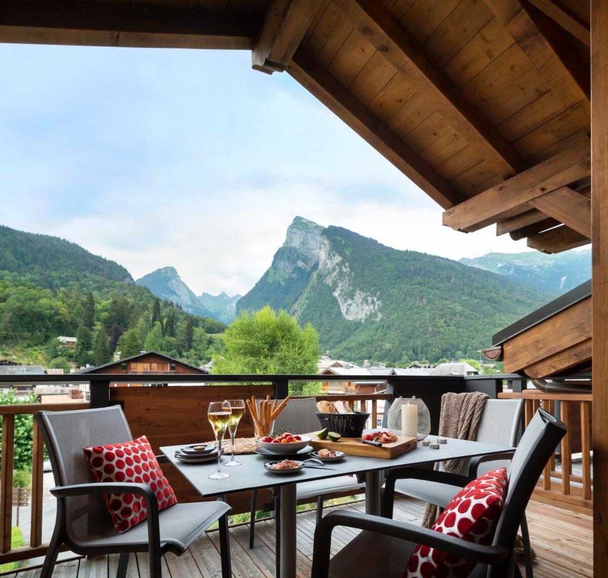 Mgm Hotels & Residences - Hotel Les Suites D'Alexane Samoens Exterior photo
